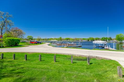 1010 Osage Drive Mchenry IL 60051