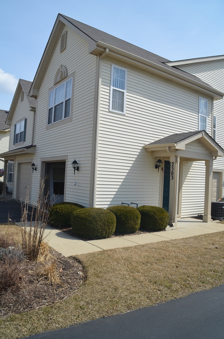 2503 Dickens Drive Aurora IL 60504