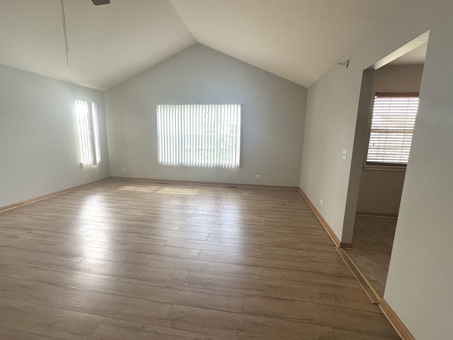 2503 Dickens Drive Aurora IL 60504