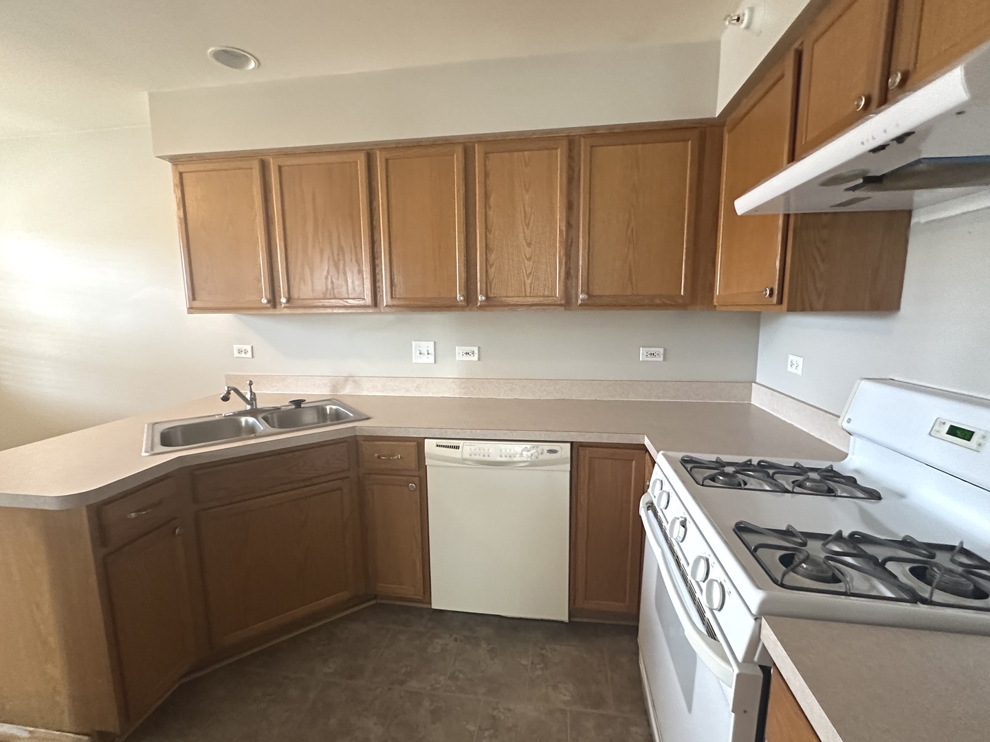 2503 Dickens Drive Aurora IL 60504