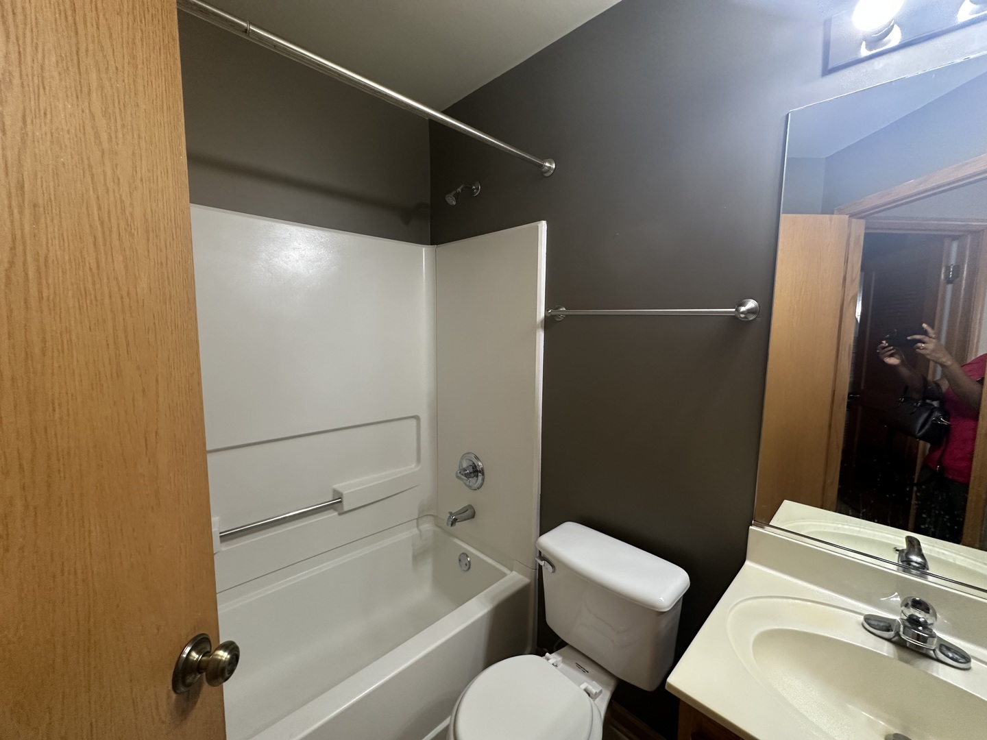 2503 Dickens Drive Aurora IL 60504