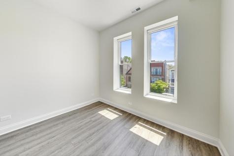 2312 West Ohio Street Chicago IL 60612