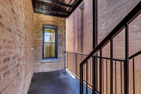 2312 West Ohio Street Chicago IL 60612