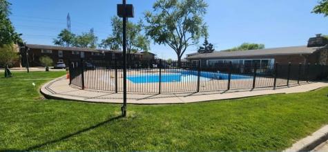 1910 West Hatherleigh Court Mount Prospect IL 60056