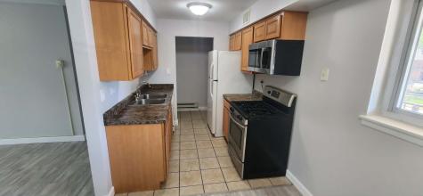 1910 West Hatherleigh Court Mount Prospect IL 60056