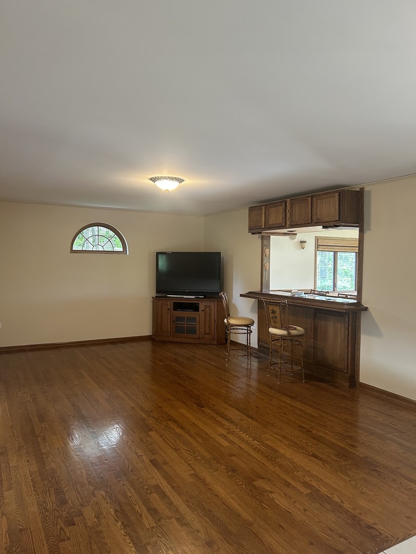 527 Springwood Lane Bolingbrook IL 60440