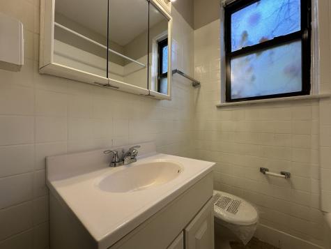 661 West Sheridan Road Chicago IL 60613