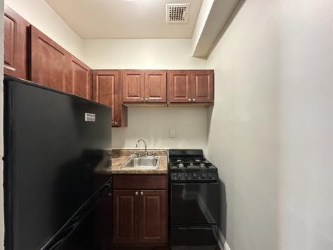 661 West Sheridan Road Chicago IL 60613