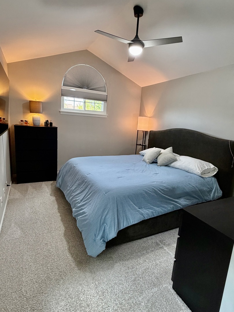 1353 Ridgefield Circle Carol Stream IL 60188