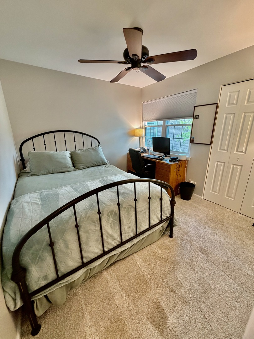 1353 Ridgefield Circle Carol Stream IL 60188