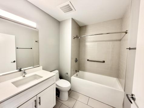 1900 West Lawrence Avenue Chicago IL 60640