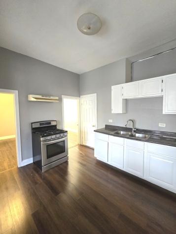 253 West 118th Street Chicago IL 60628