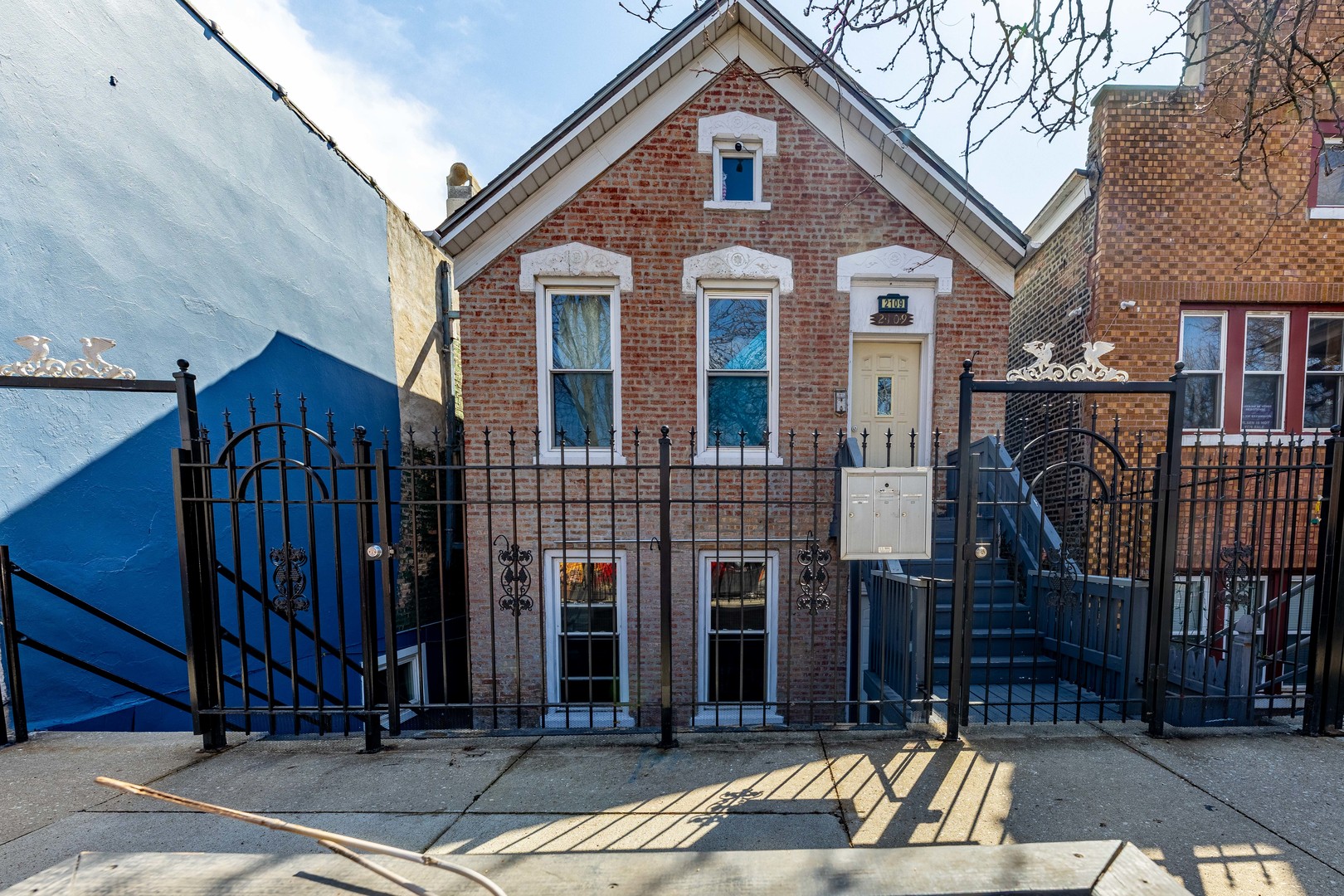 2109 West Cullerton Street Chicago IL 60608