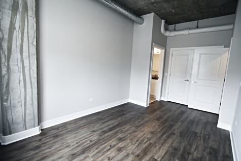 3833 North Broadway Street Chicago IL 60613
