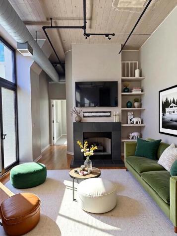 758 North Larrabee Street Chicago IL 60654