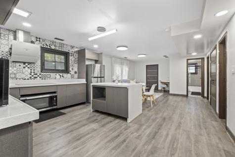 2307 Lake Street Evanston IL 60201