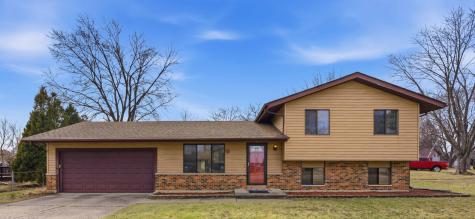 409 Kensington Drive Mchenry IL 60050