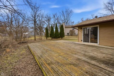 409 Kensington Drive Mchenry IL 60050