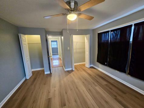 7011 South East End Avenue Chicago IL 60649