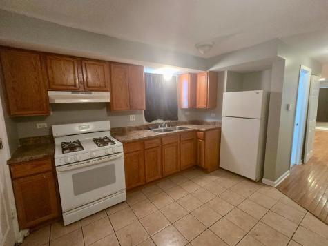 7011 South East End Avenue Chicago IL 60649