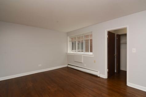 1040 West Hollywood Avenue Chicago IL 60660