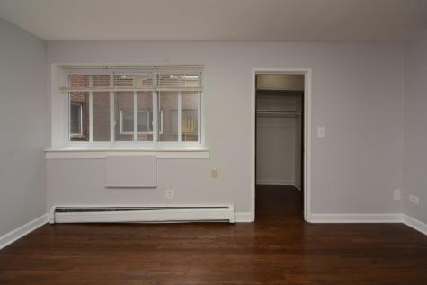 1040 West Hollywood Avenue Chicago IL 60660