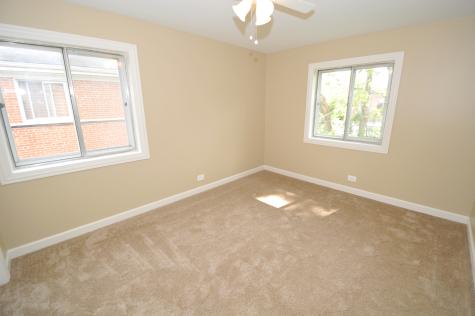 32 North Main Street Glen Ellyn IL 60137