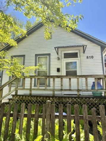 810 Simpson Street Evanston IL 60201