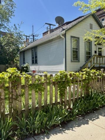 810 Simpson Street Evanston IL 60201