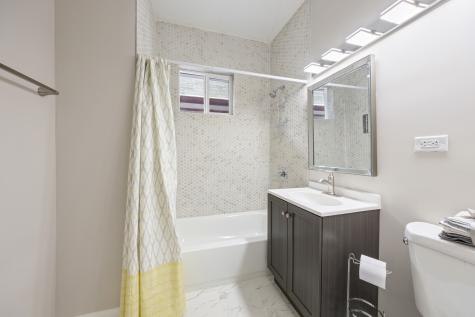 434 North Pine Avenue Chicago IL 60644