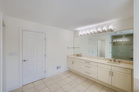 1161 Gavin Court Lake Forest IL 60045