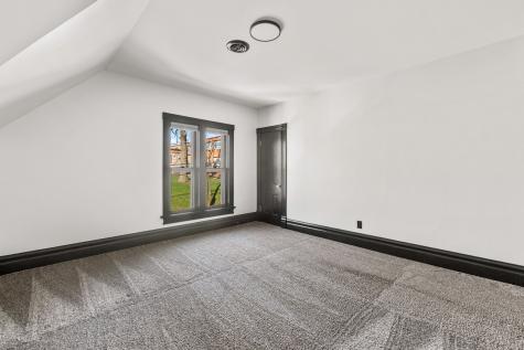 113 Elm Street Elgin IL 60123