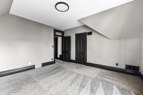 113 Elm Street Elgin IL 60123