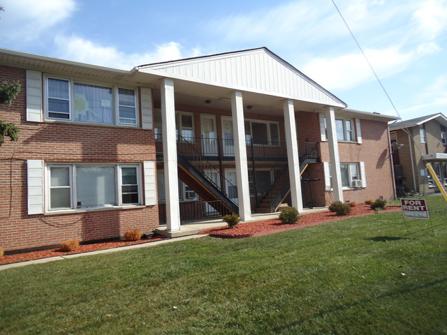 7831 Roberts Road Bridgeview IL 60455