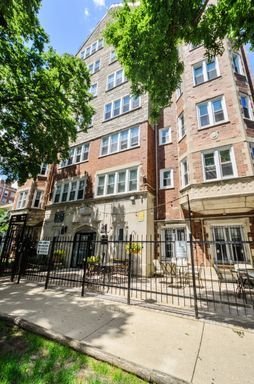 1608 West Sherwin Avenue Chicago IL 60626