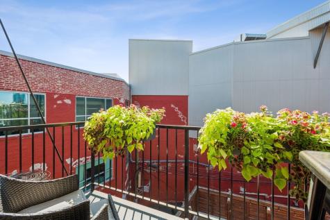 1008 North Larrabee Street Chicago IL 60610