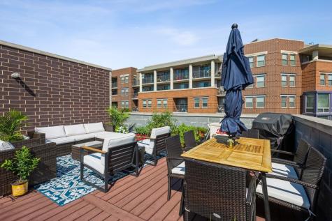 1008 North Larrabee Street Chicago IL 60610