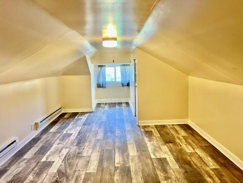 1701 Victoria Avenue North Chicago IL 60064