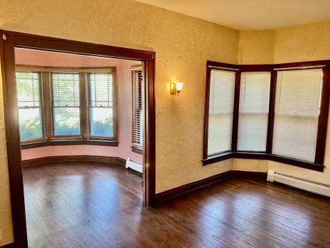 1701 Victoria Avenue North Chicago IL 60064