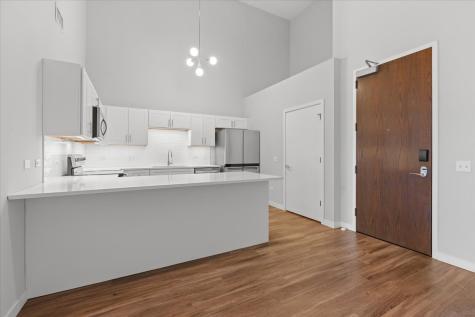 1900 West Lawrence Avenue Chicago IL 60640