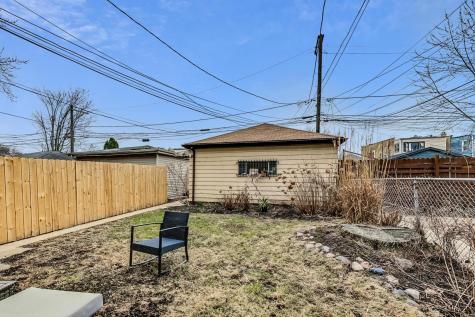 3330 West Hutchinson Street Chicago IL 60618