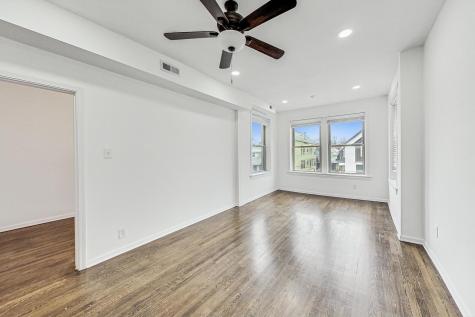 3330 West Hutchinson Street Chicago IL 60618
