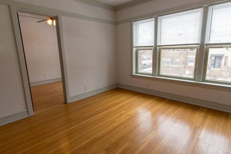 1355 West Winona Street Chicago IL 60640