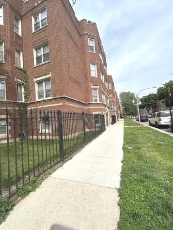 7655 South Yates Boulevard Chicago IL 60649