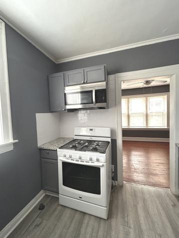 7655 South Yates Boulevard Chicago IL 60649