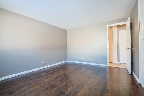 1304 Yarmouth Court Schaumburg IL 60193