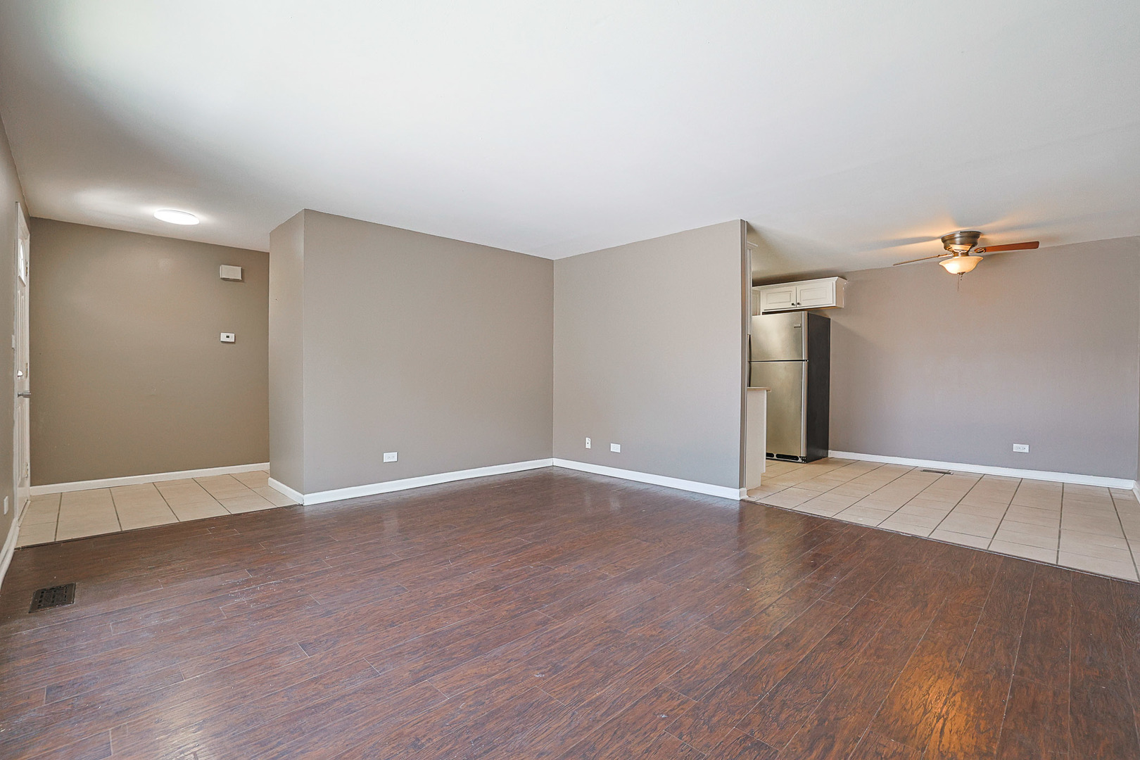 1304 Yarmouth Court Schaumburg IL 60193