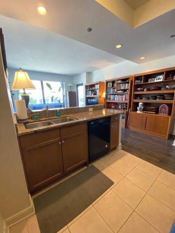 130 North Garland Court Chicago IL 60603