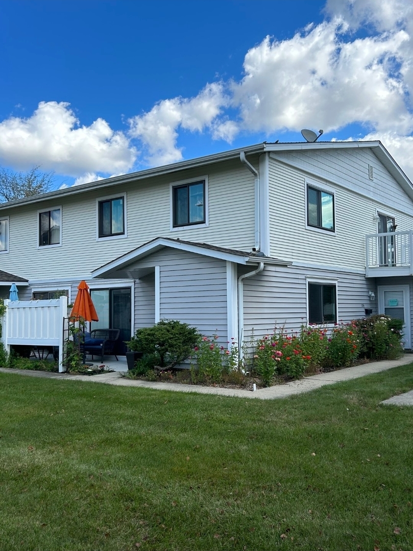 228 North Waterford Drive Schaumburg IL 60194