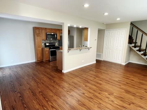 228 North Waterford Drive Schaumburg IL 60194